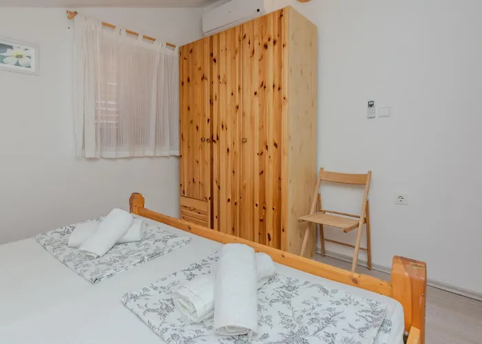 House Gloria Patri Villa