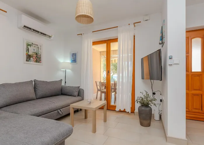 House Gloria Patri